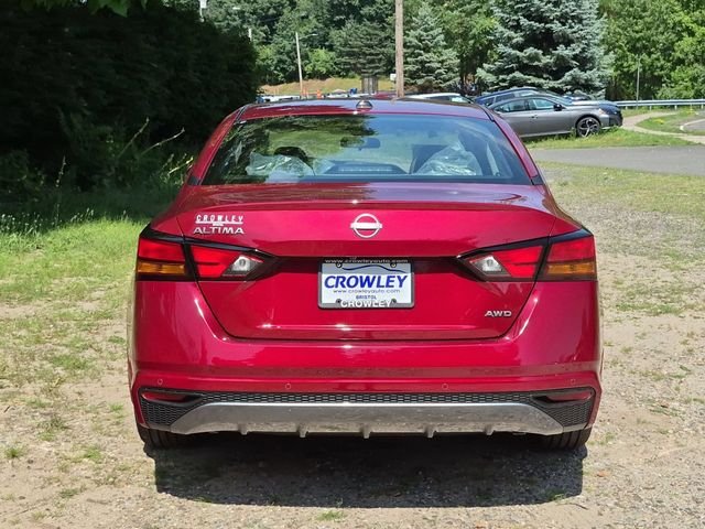 New 2026 Scarlet Ember Tintcoat Nissan SV image 4