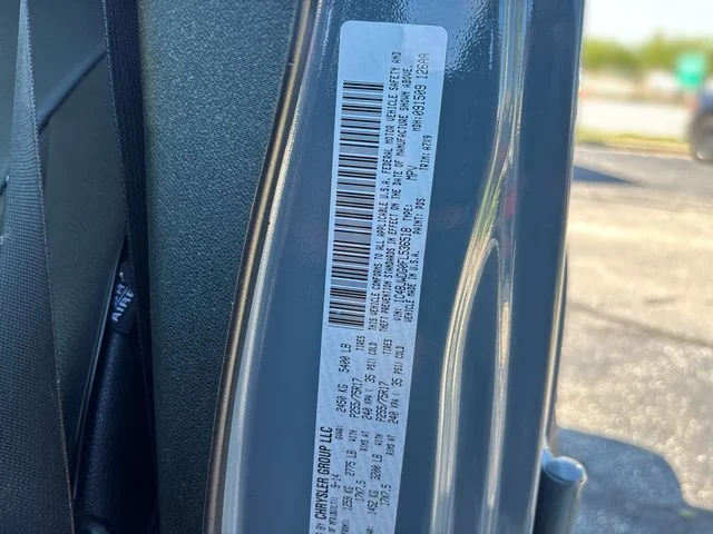 Used 2015 Gray Jeep Unlimited Sport image 15