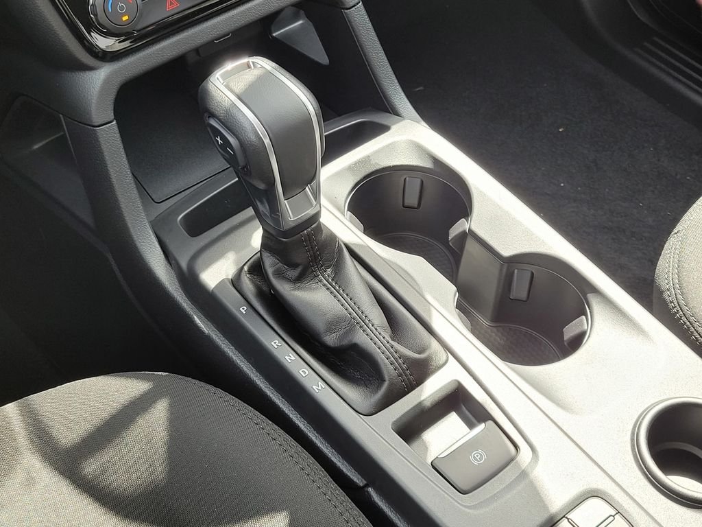 New 2026 Carbonized Gray Metallic Ford XLT image 10