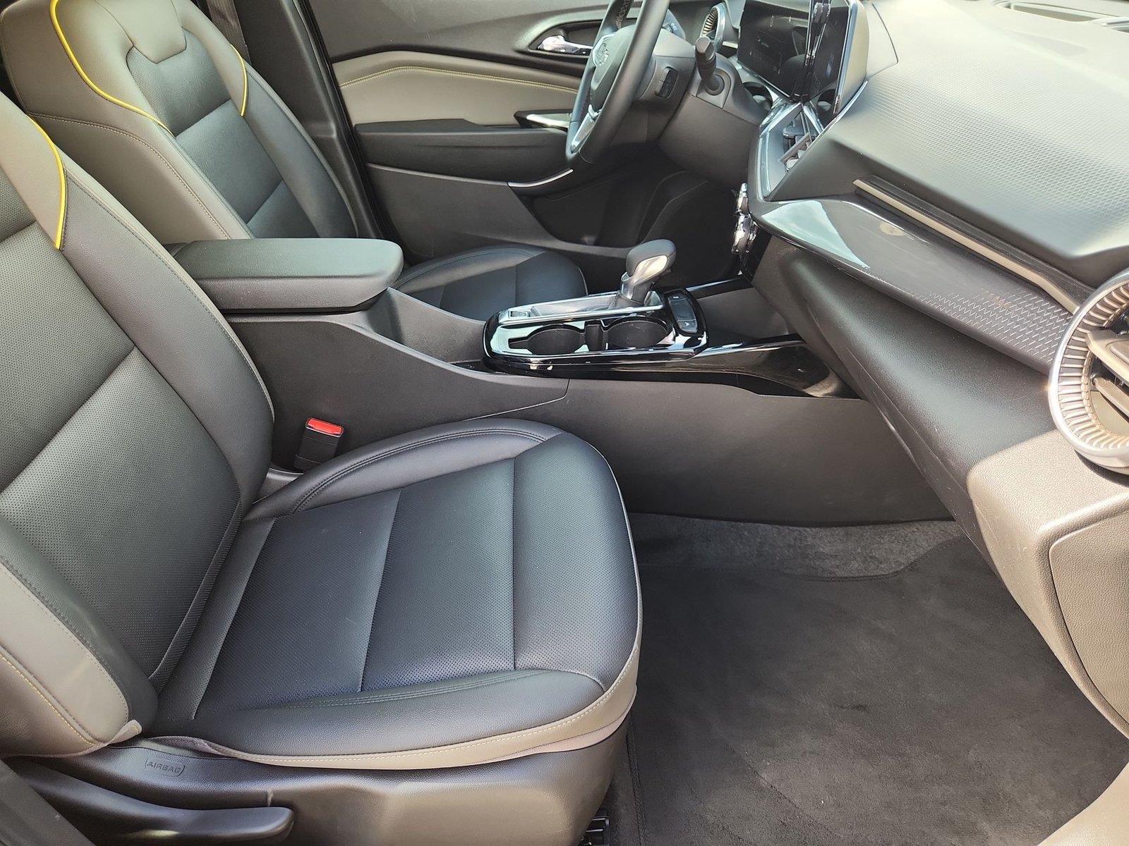 2025 Chevrolet Trax Activ - Photo 25