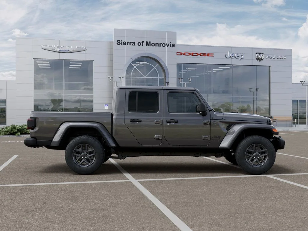 New 2026 Granite Crystal Metallic Clear-Coat Exterior Paint Jeep Sport S image 21