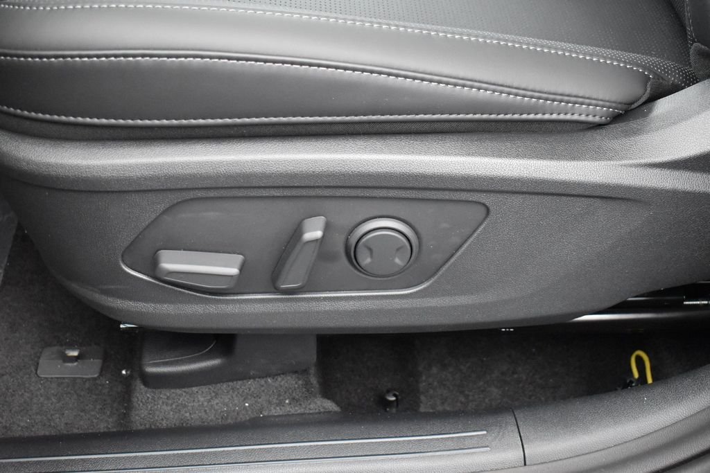 New 2026 Aurora Black Pearl Kia EX image 8