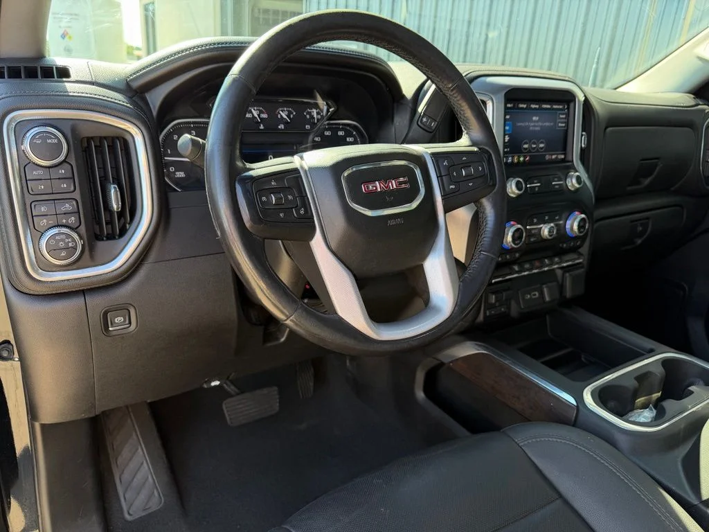 Used 2022 Black GMC SLT image 7