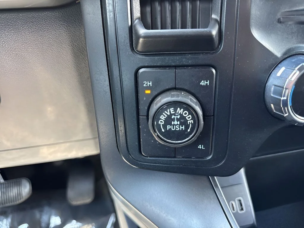 Used 2025 White Ford Tremor image 23