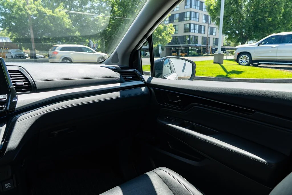 Used 2022 White Honda Touring image 10