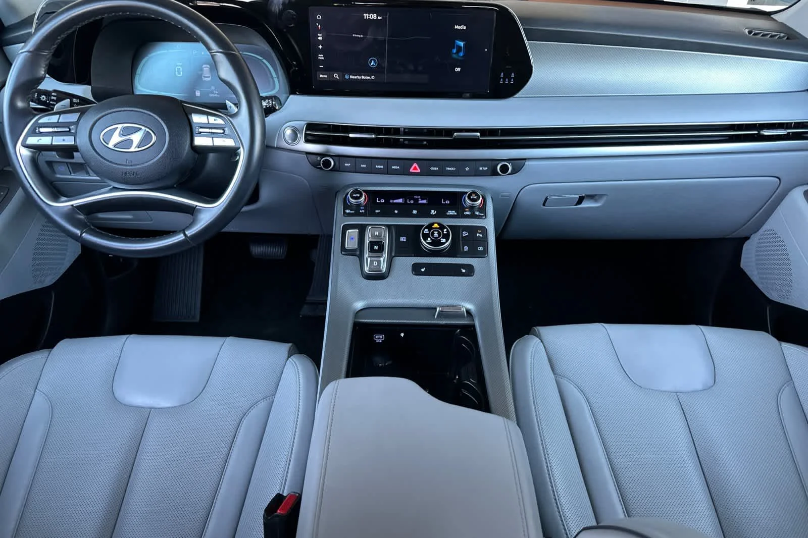 Certified Used 2025 Hyper White Hyundai SEL image 3