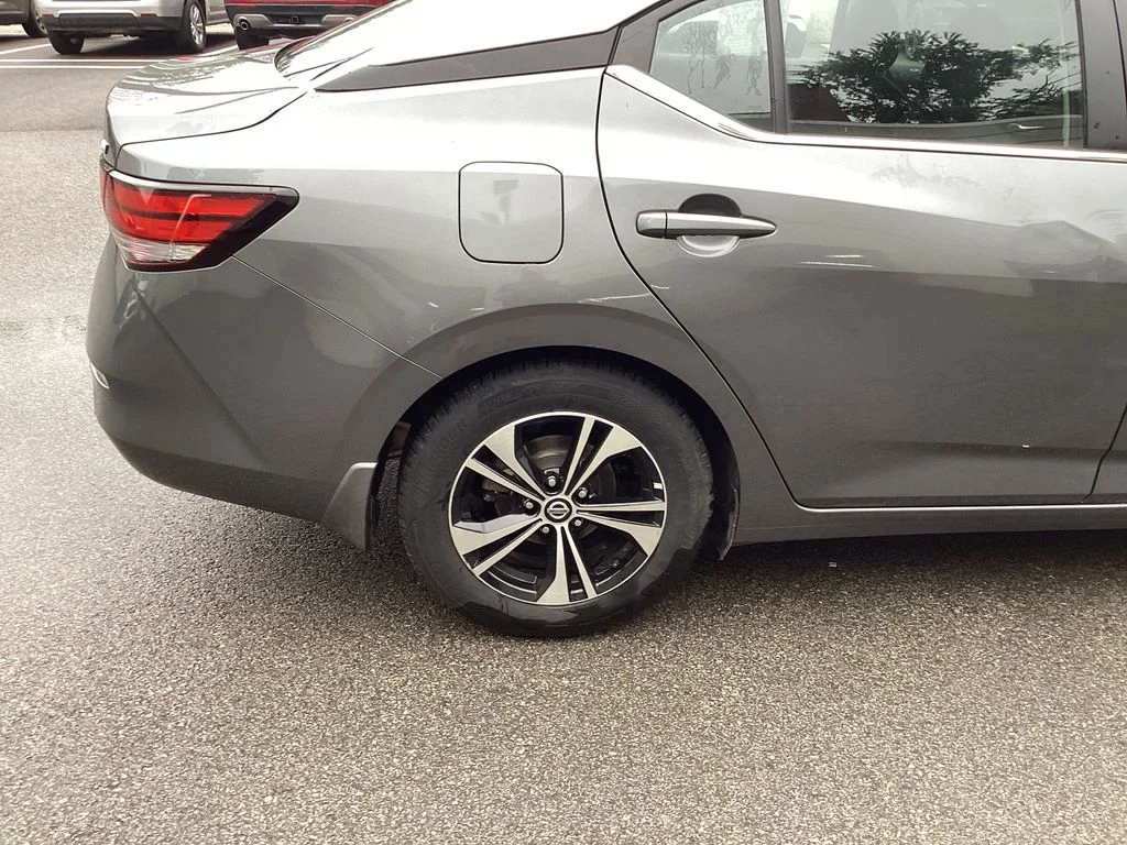 Used 2022 Gray Nissan SV image 24