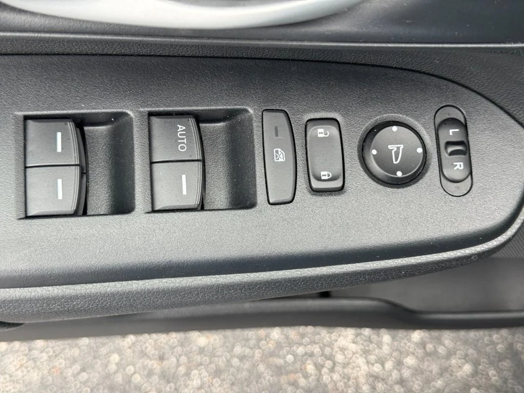Used 2018 Black Honda LX image 23