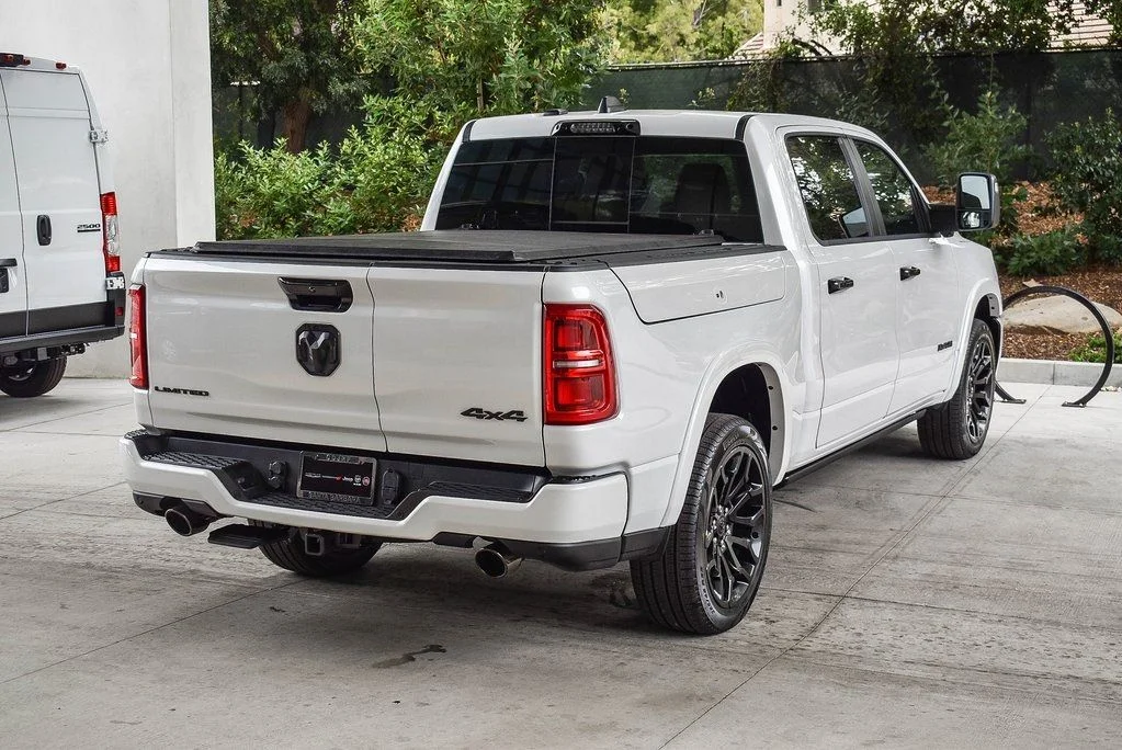 2025 RAM 1500 Limited - Photo 6