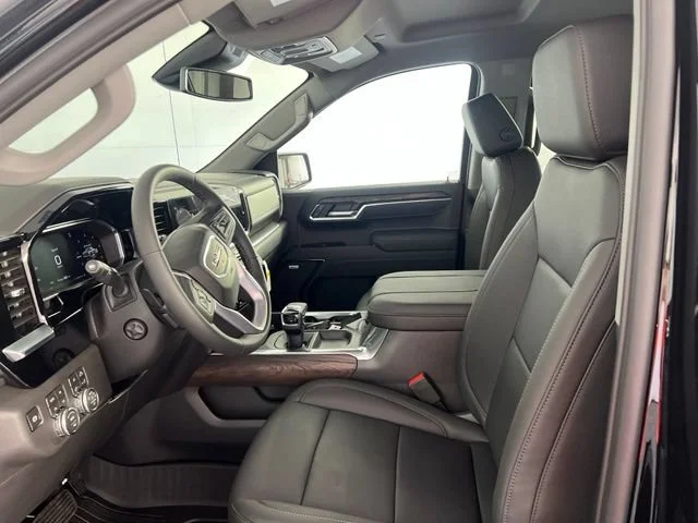 2026 GMC Sierra 1500 SLT - Photo 11