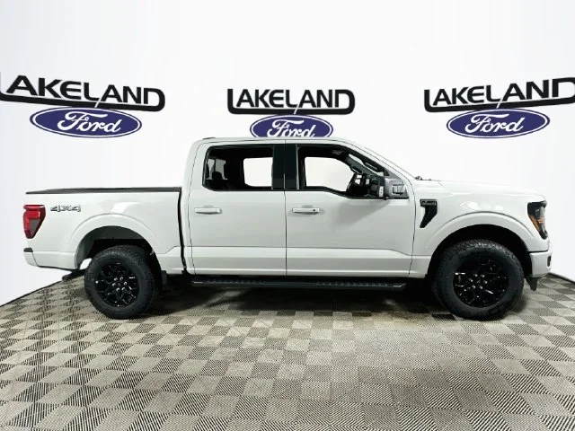 New 2026 White Ford XLT image 2
