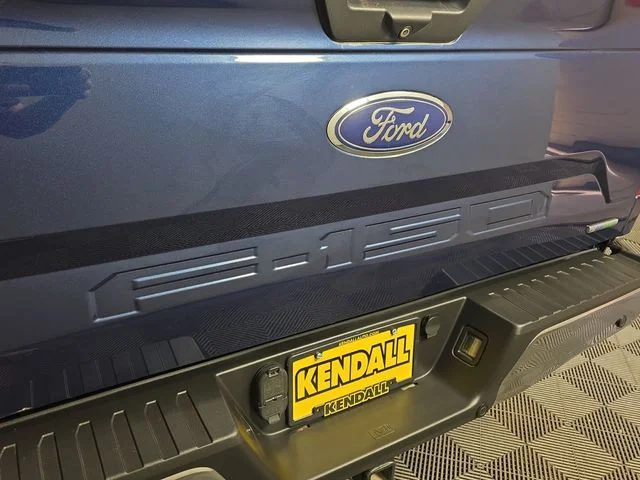Used 2018 Blue Ford XLT image 10