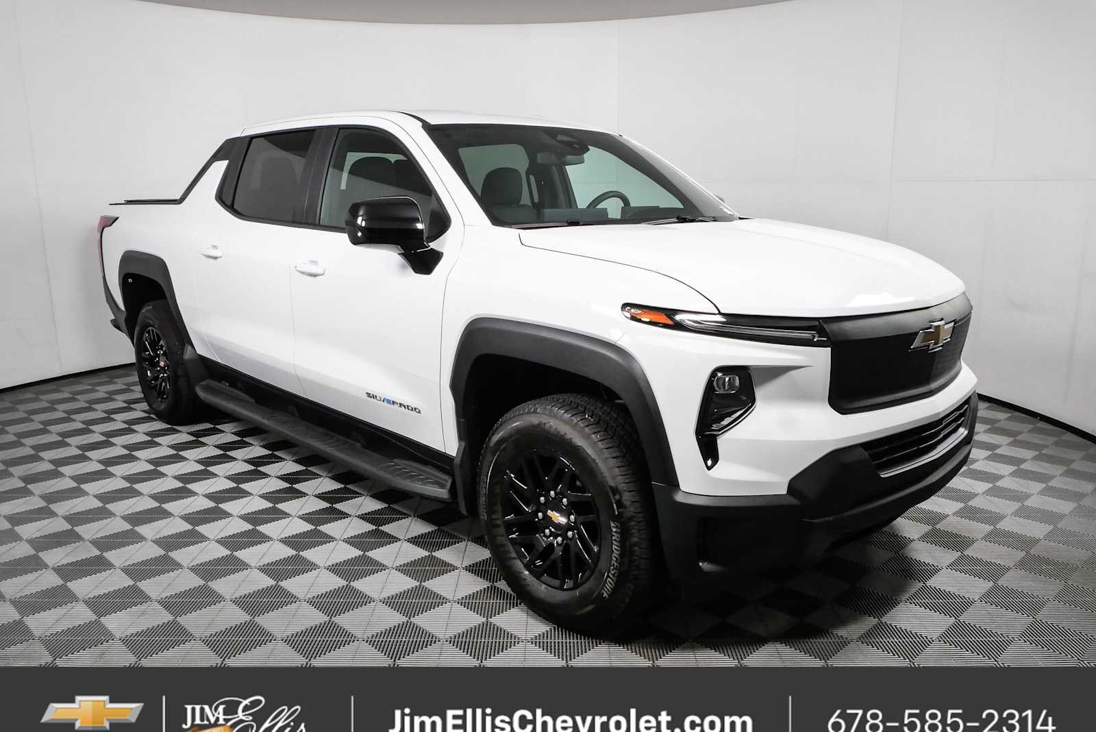 2024 Chevrolet Silverado EV Work Truck 4WT's photo