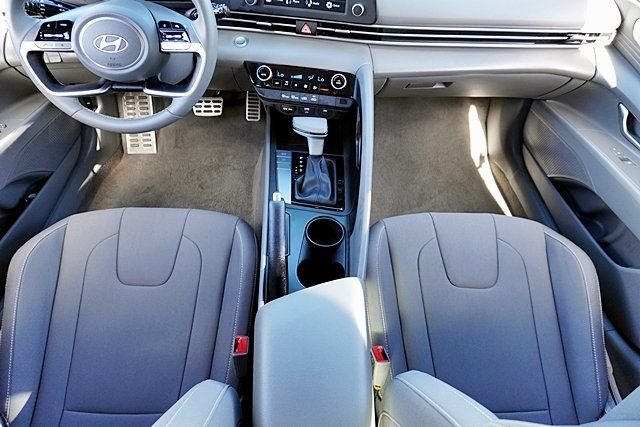 Used 2026 Gray Hyundai SEL Sport image 18
