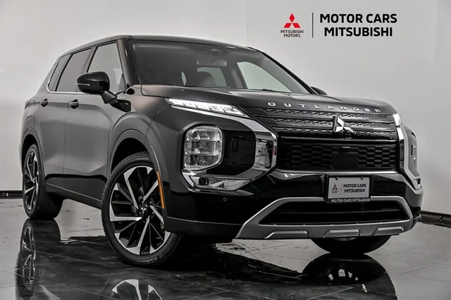 2022 Mitsubishi Outlander SE