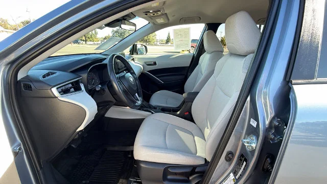 Used 2023 Silver Toyota LE image 32