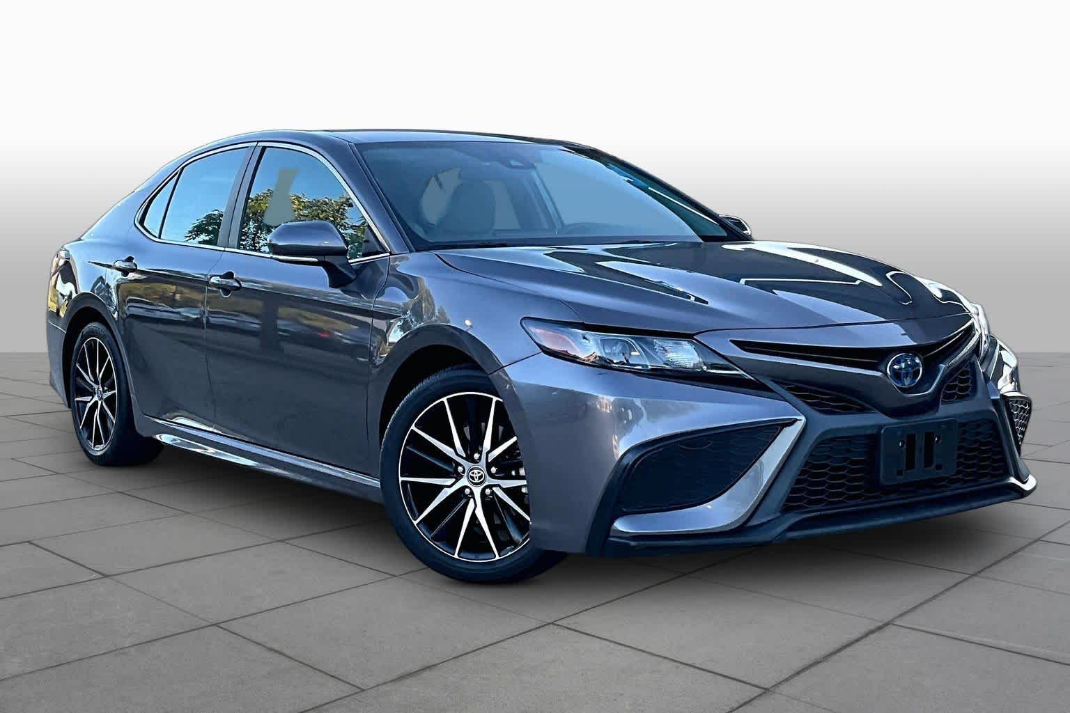 Used 2024 Predawn Gray Mica Toyota Hybrid SE image 3