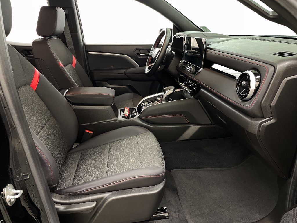 2024 Chevrolet Colorado Z71 - Photo 37