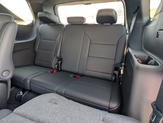 2027 Chevrolet Traverse LT - Photo 8