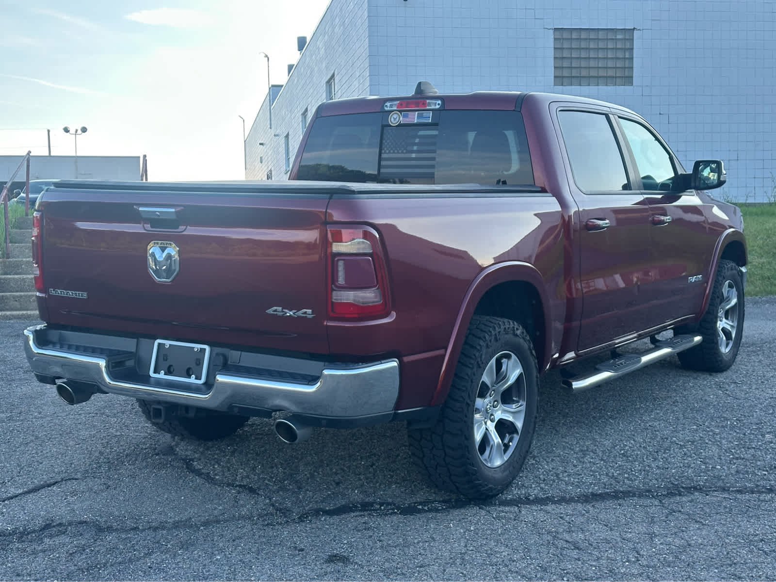 Used 2022 Delmonico Red Pearlcoat Ram Laramie image 7