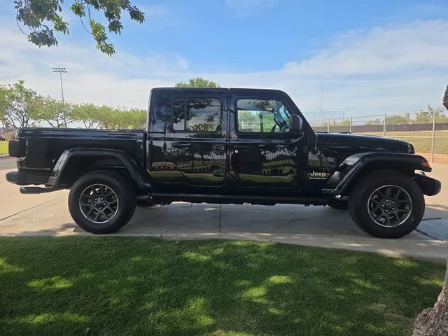 Used 2020 Black Jeep Overland image 7