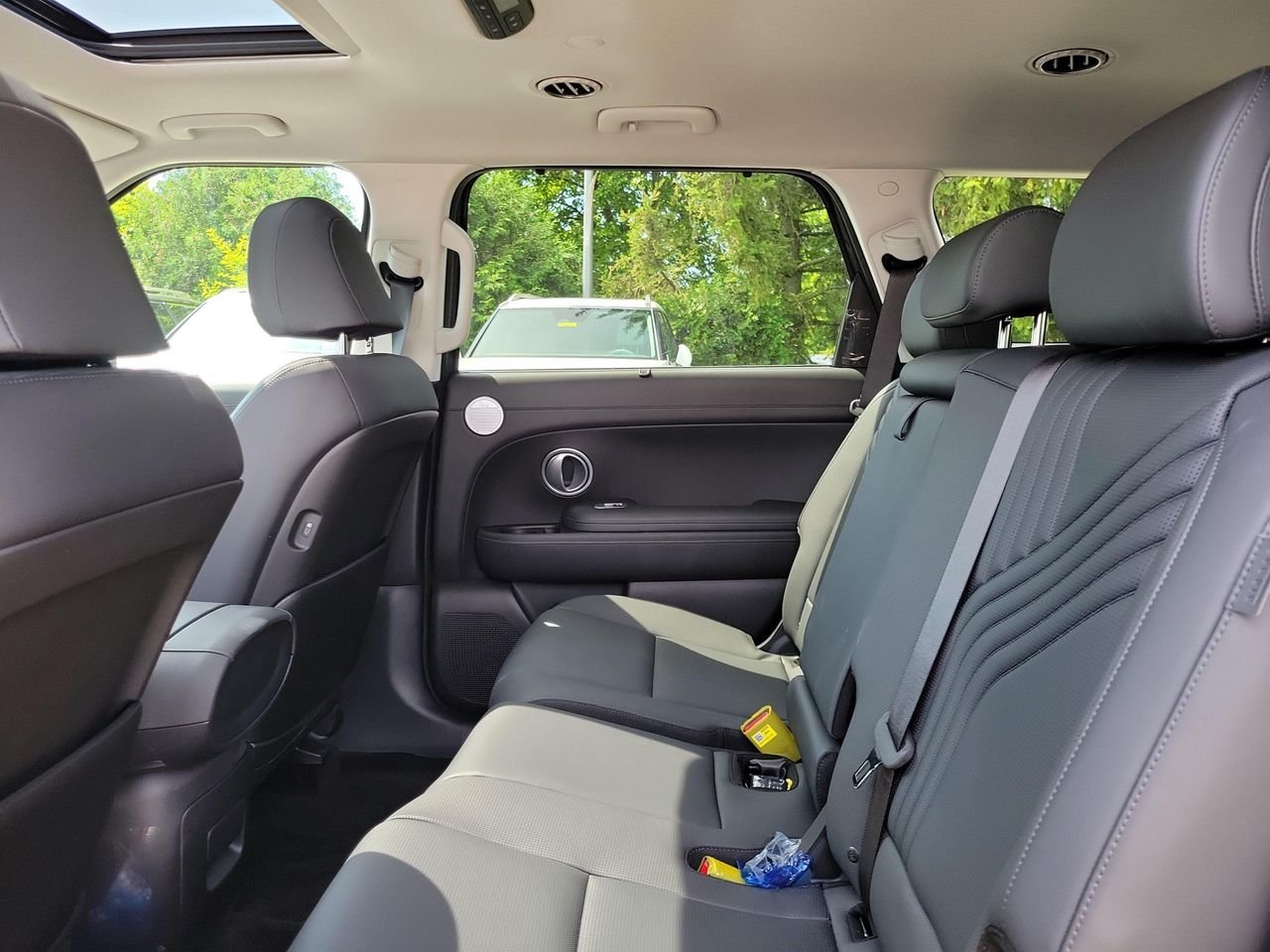 New 2026 Ecotronic Gray Pearl Hyundai SEL Premium AWD image 11
