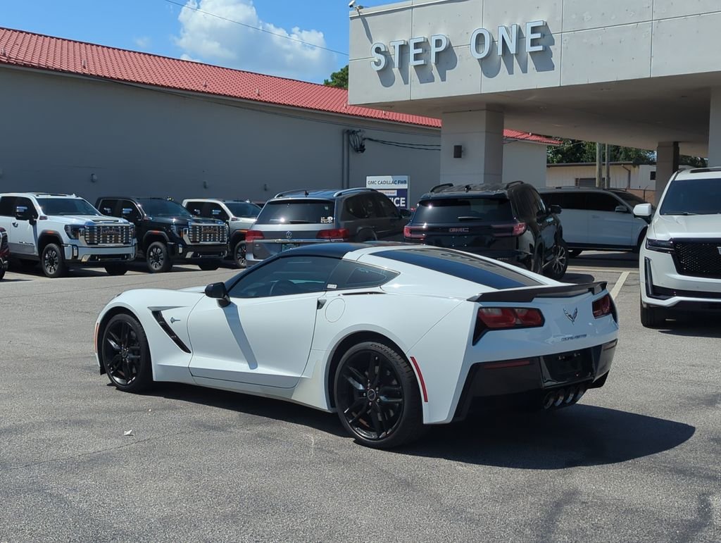 Used 2015 White Chevrolet Stingray Z51 image 4