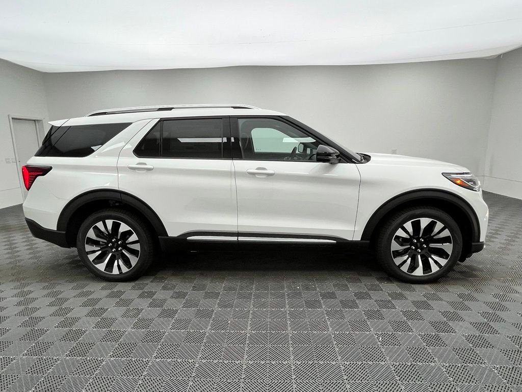 New 2026 White Ford Platinum image 8