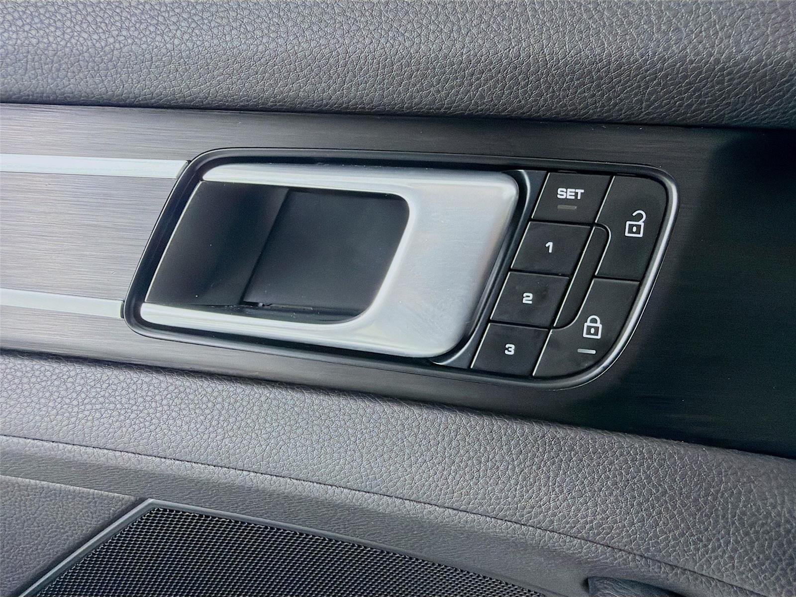 Certified Used 2023 Chalk Porsche Platinum Edition image 7