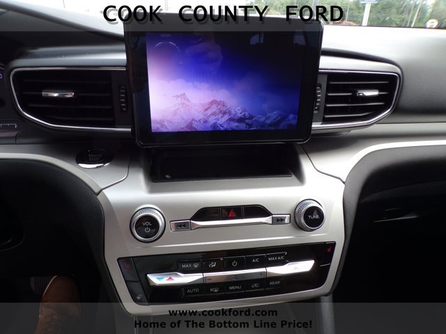 Used 2022 Agate Black Metallic Ford XLT image 5