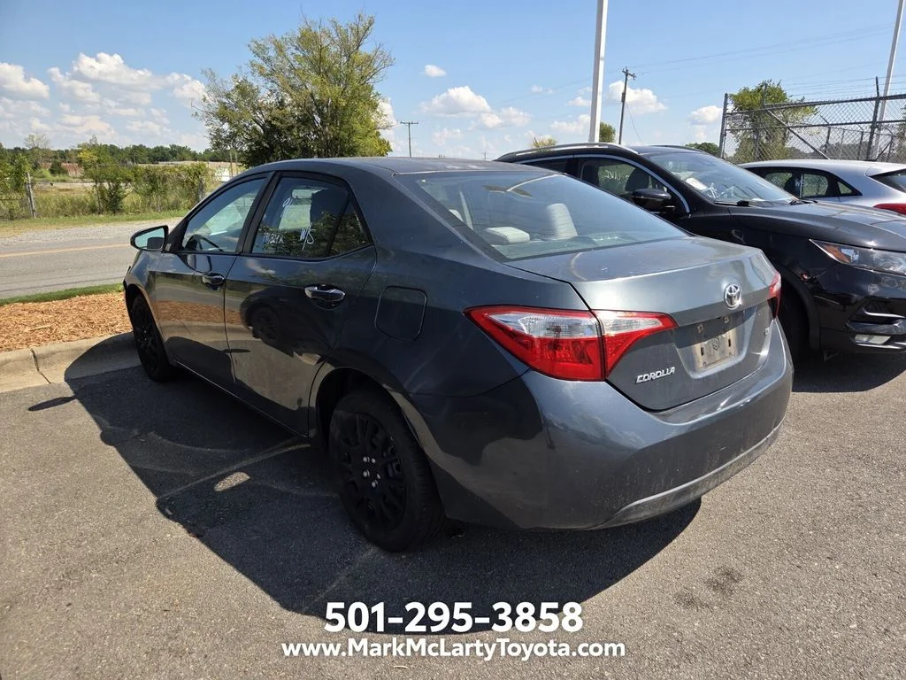 Used 2014 Gray Toyota LE image 4