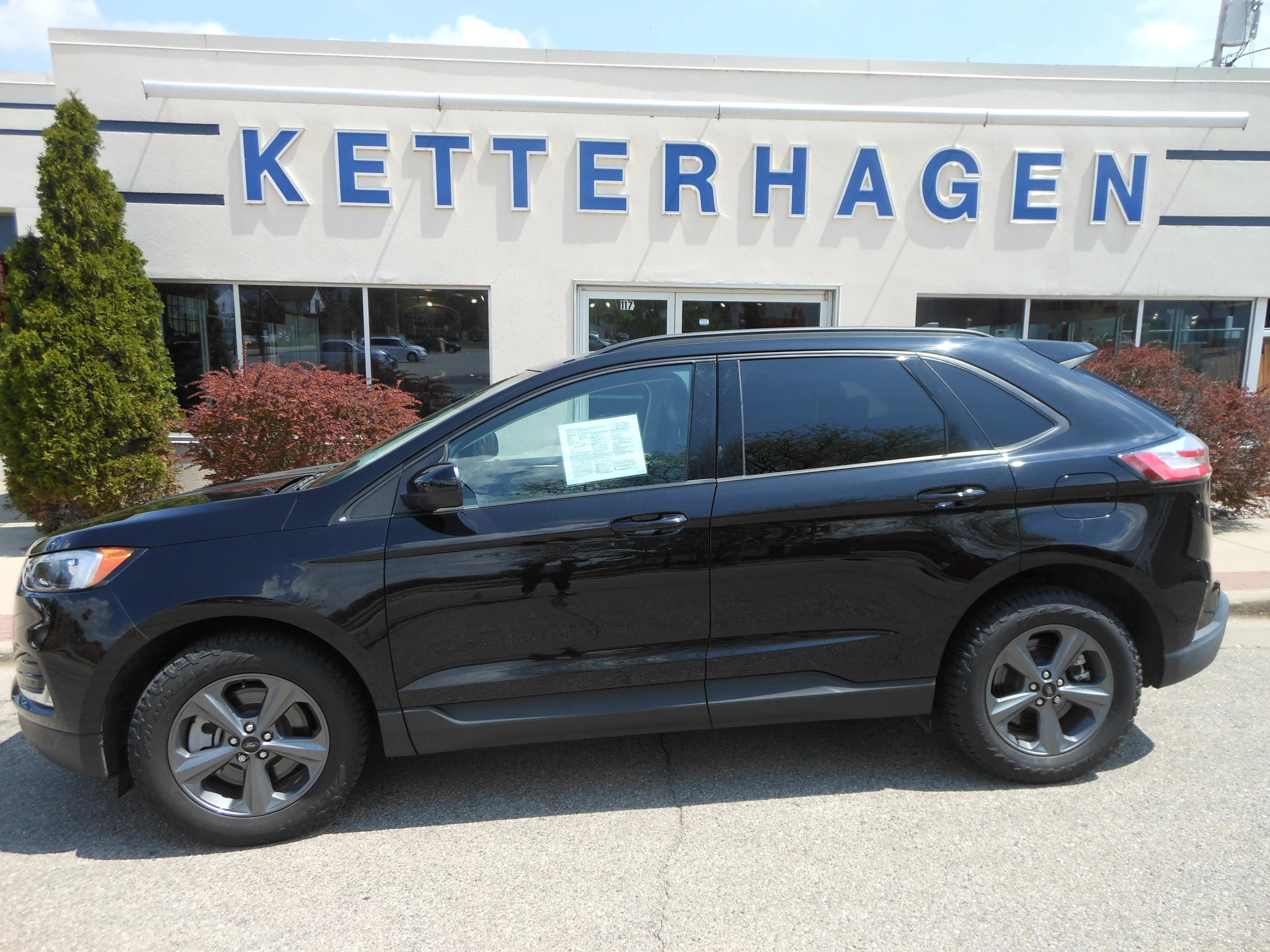 2023 Ford Edge