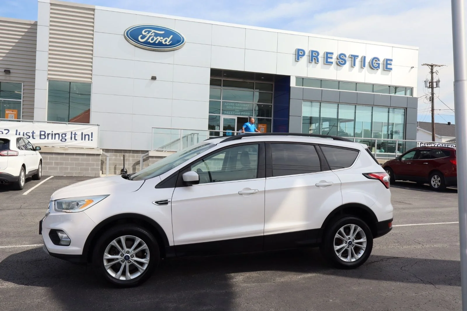 Used 2018 Ford Escape SEL with VIN 1FMCU9HD1JUD46612 for sale in Columbiana, OH