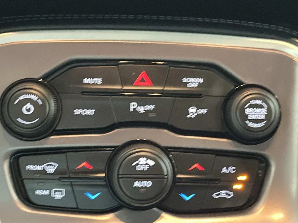 Used 2021 Torred Clearcoat Dodge R/T 5.7L HEMI 1 Owner image 22