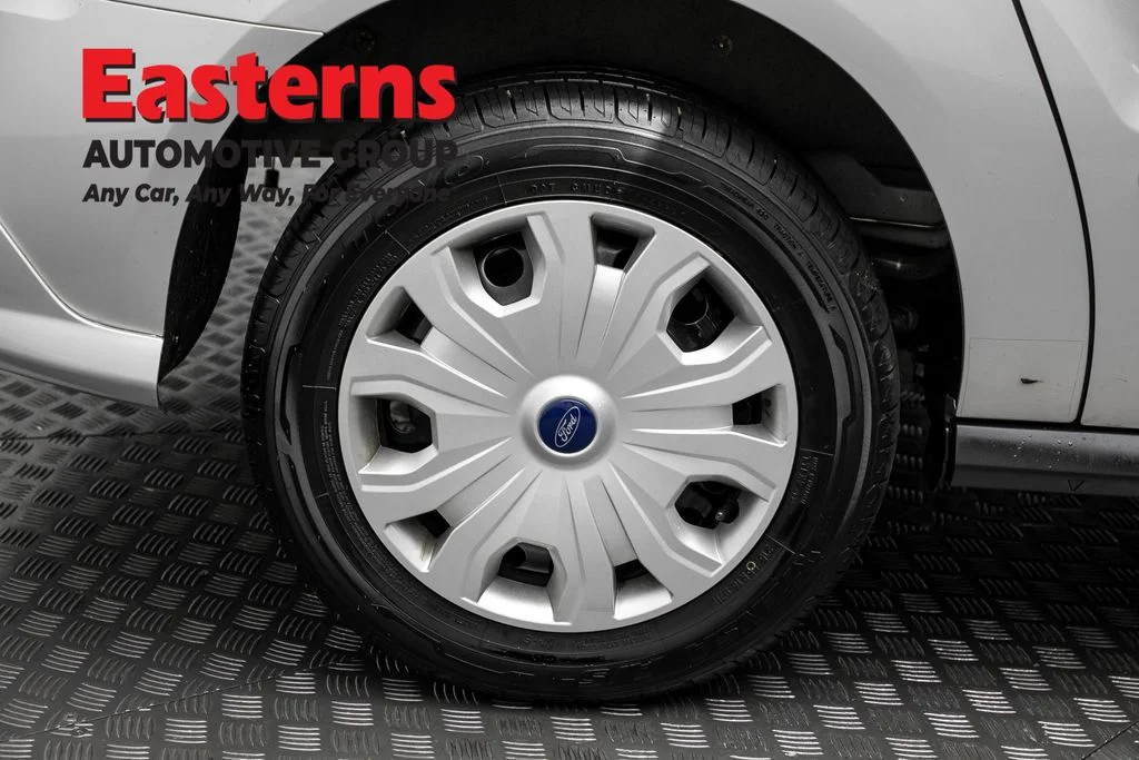 Used 2022 Silver Ford XLT image 29