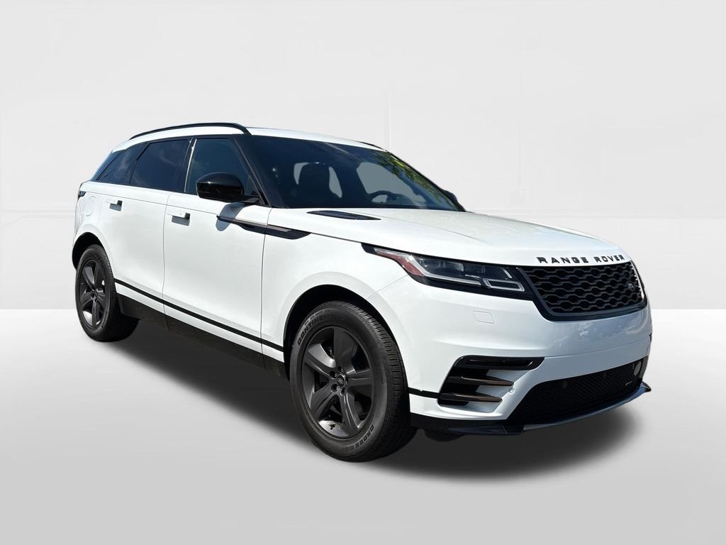 Certified Used 2023 White Land Rover R-Dynamic S image 5