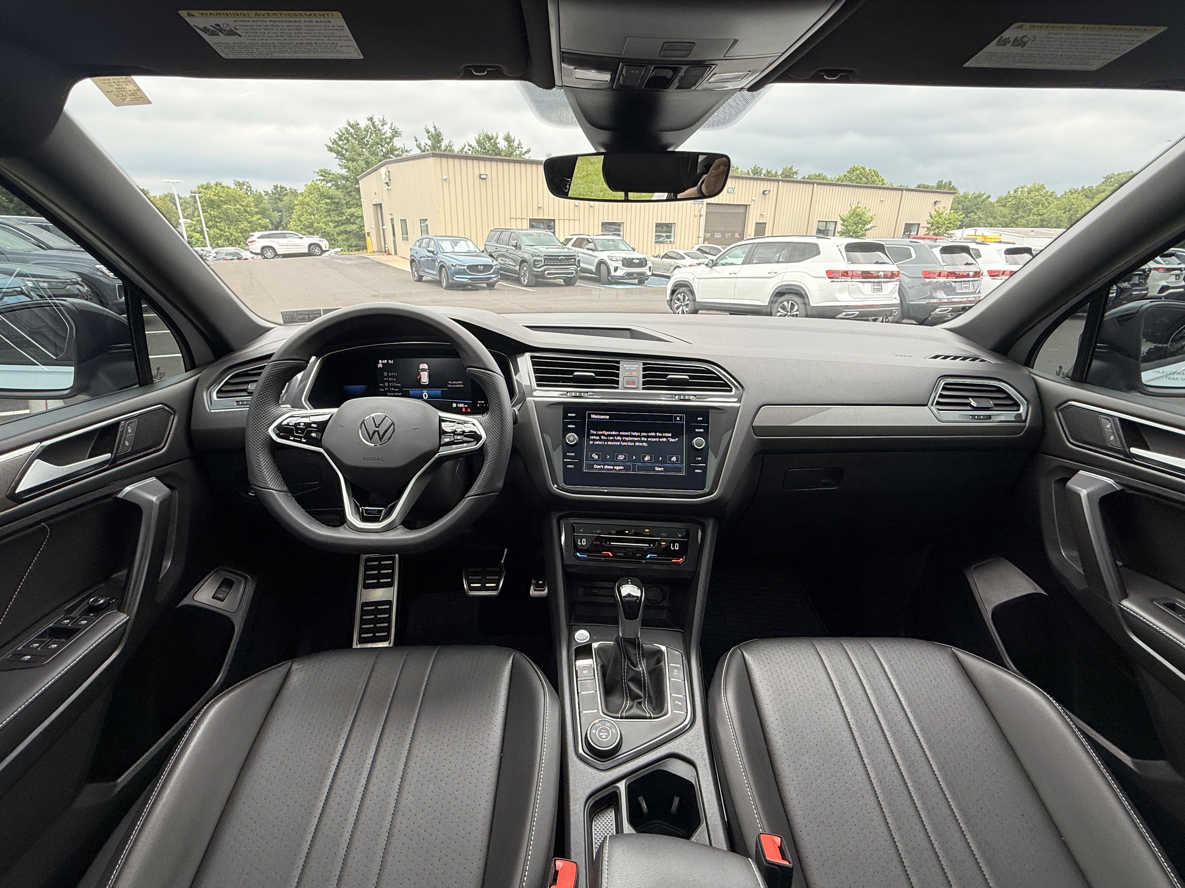 Used 2022  Volkswagen SE R-Line Black image 3