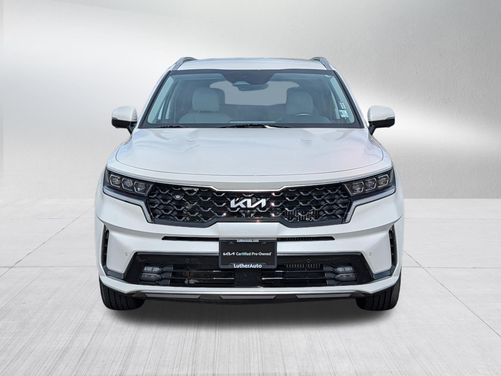 Certified Used 2023 Snow White Pearl Kia SX Prestige image 2