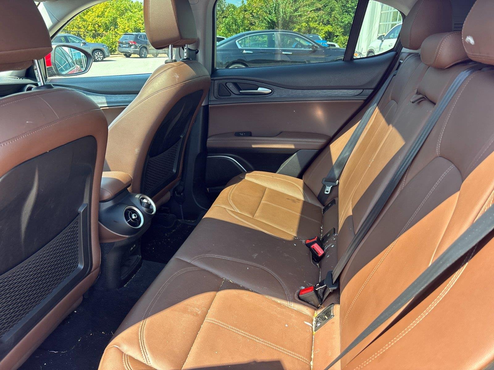 Used 2020 Alfa Rosso Alfa Romeo  image 32