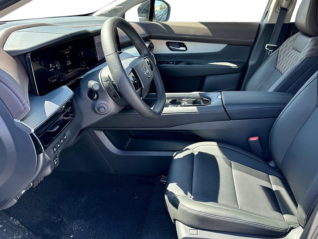 New 2026 Everest White Pearl Tricoat/Super Black Nissan Platinum image 11