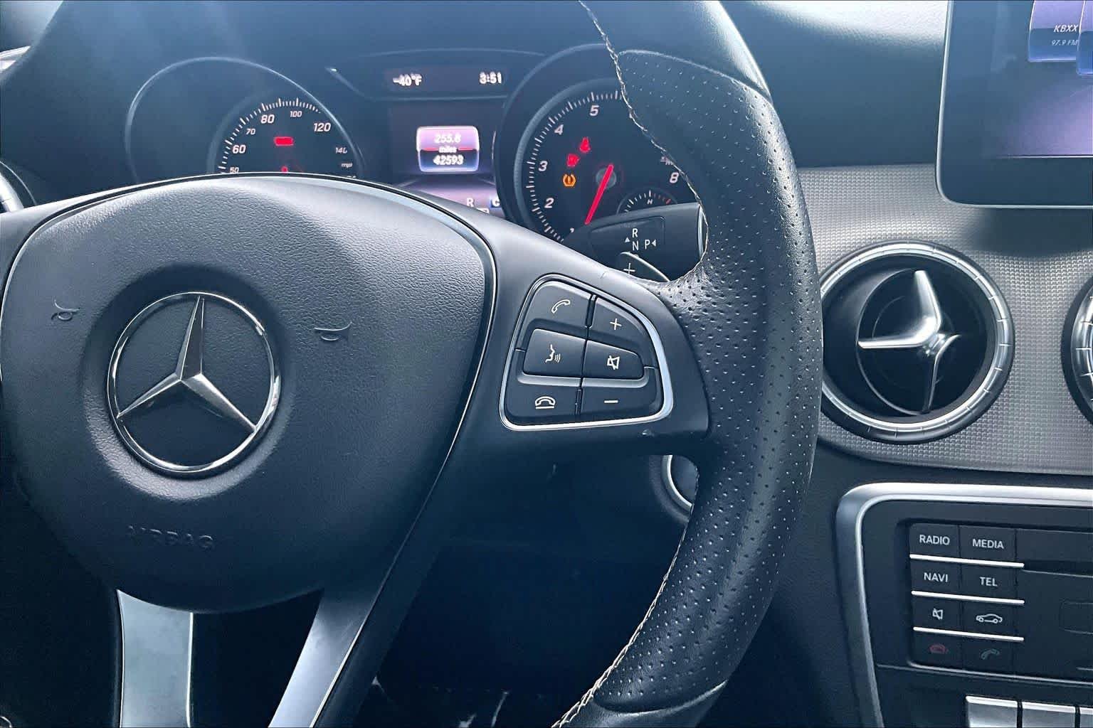 Used 2018 Mountain Grey Metallic Mercedes-Benz CLA 250 image 22
