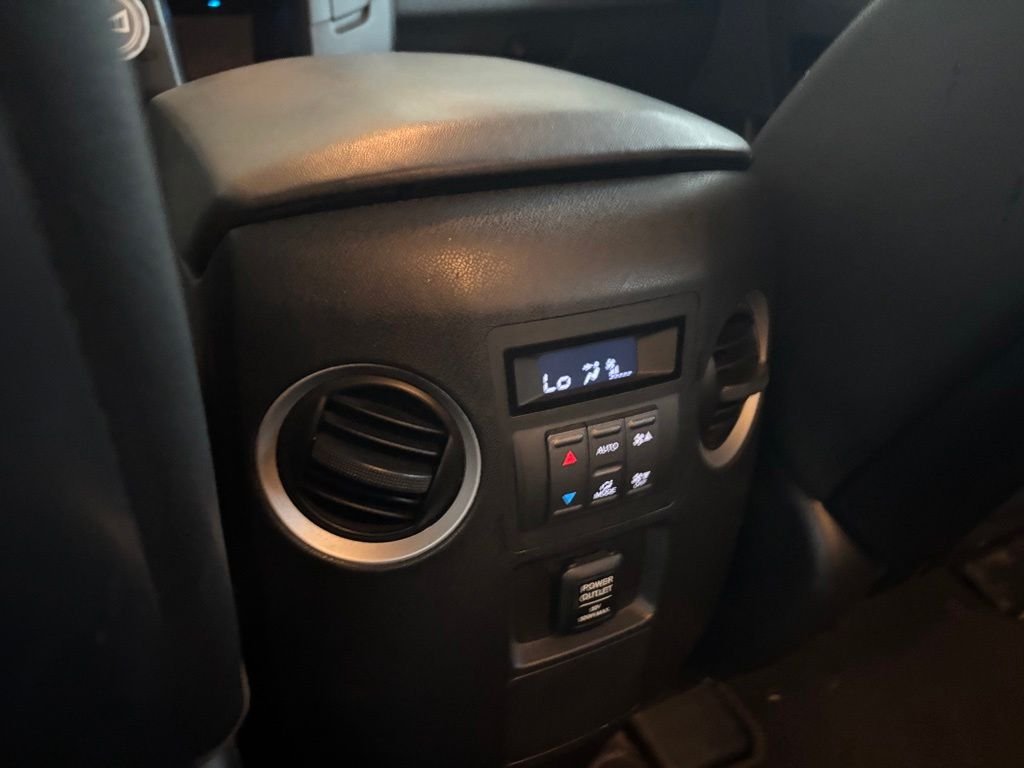 Used 2012  Honda EX-L image 18
