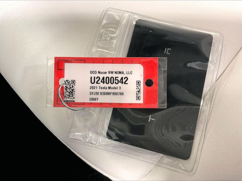 Used 2021 Gray Tesla Long Range image 31