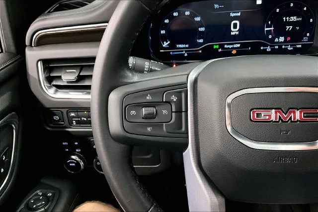 Used 2022 Summit White GMC SLE image 27