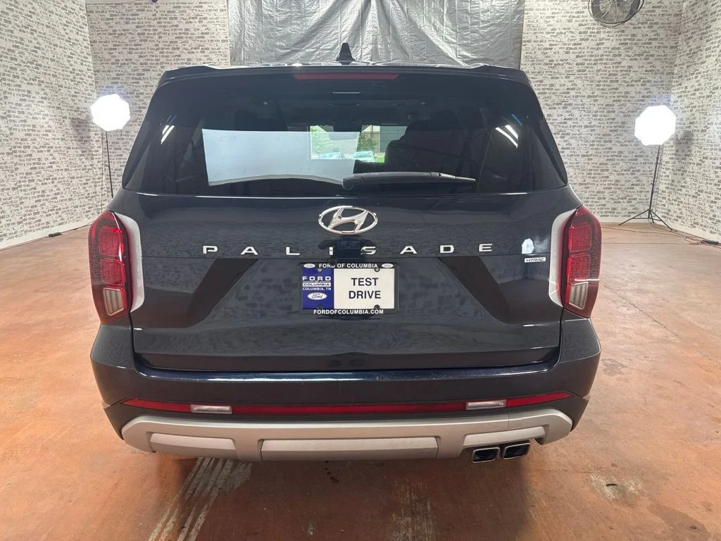 Used 2023 White Hyundai SEL image 6