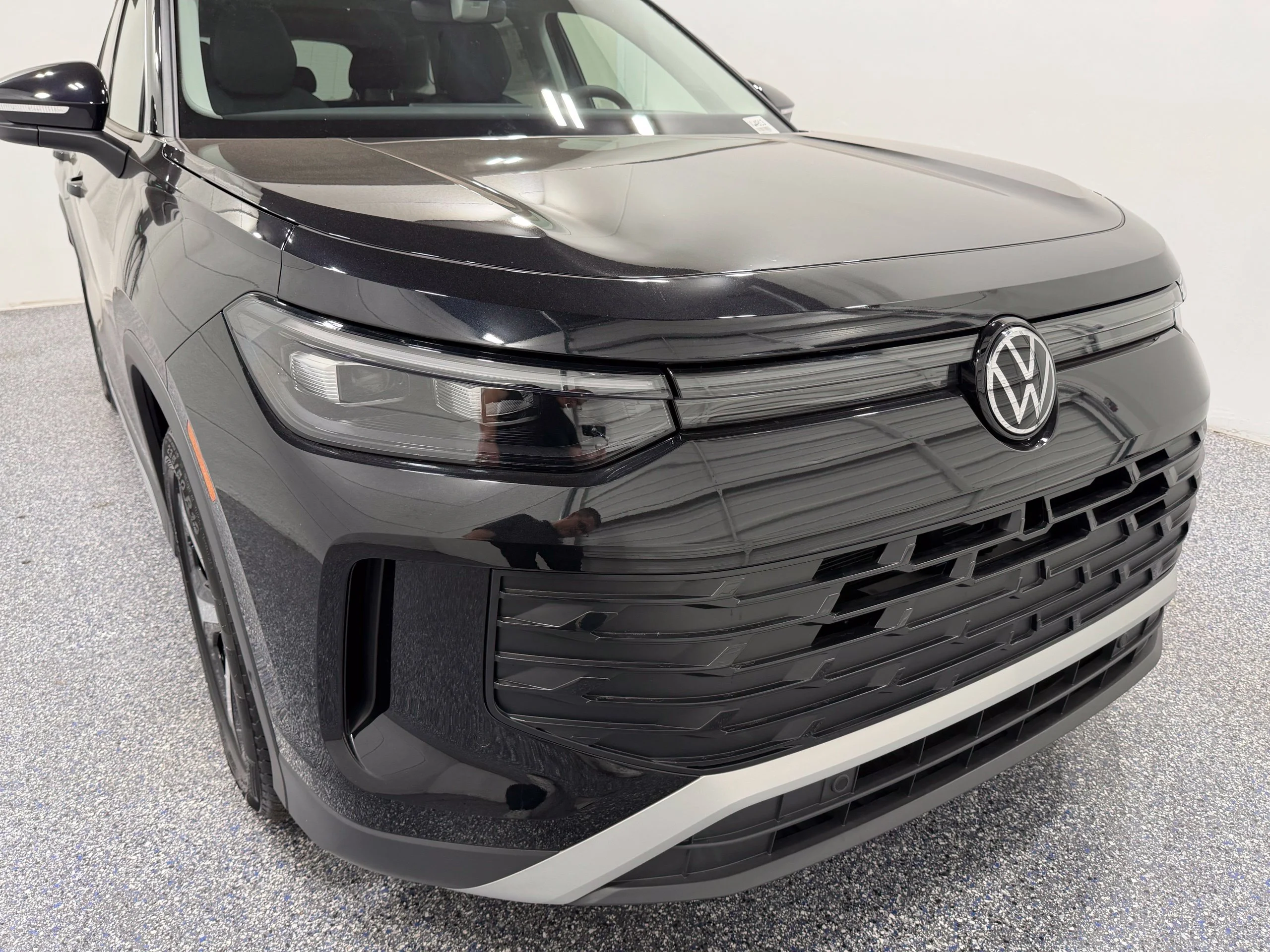 New 2026 Black Volkswagen SE image 10