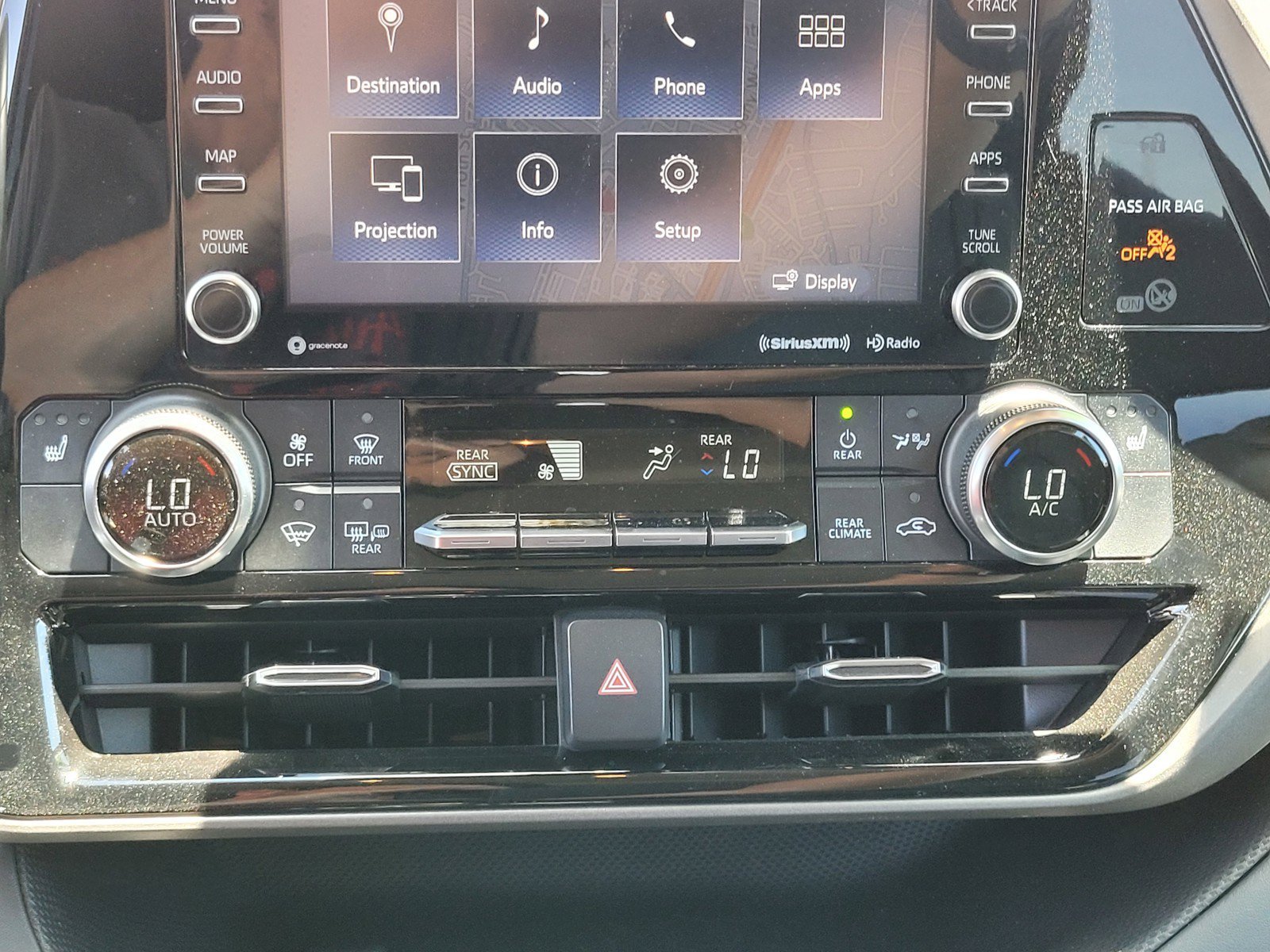 Used 2022  Toyota XLE image 20