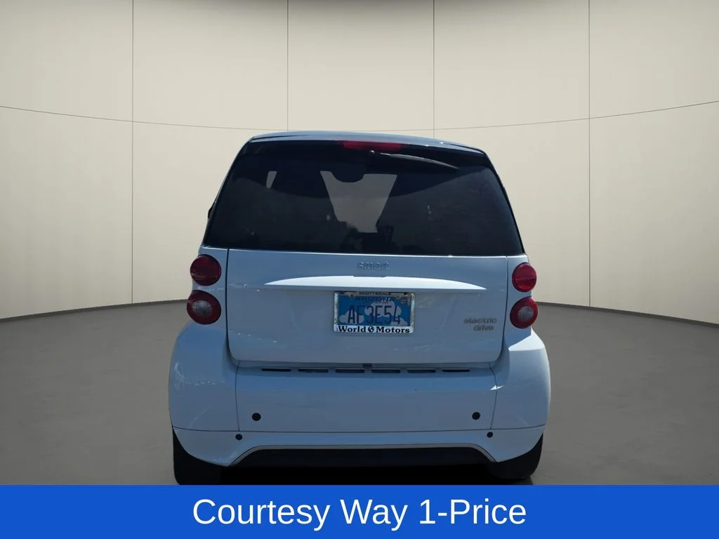 Used 2013  smart Passion image 8