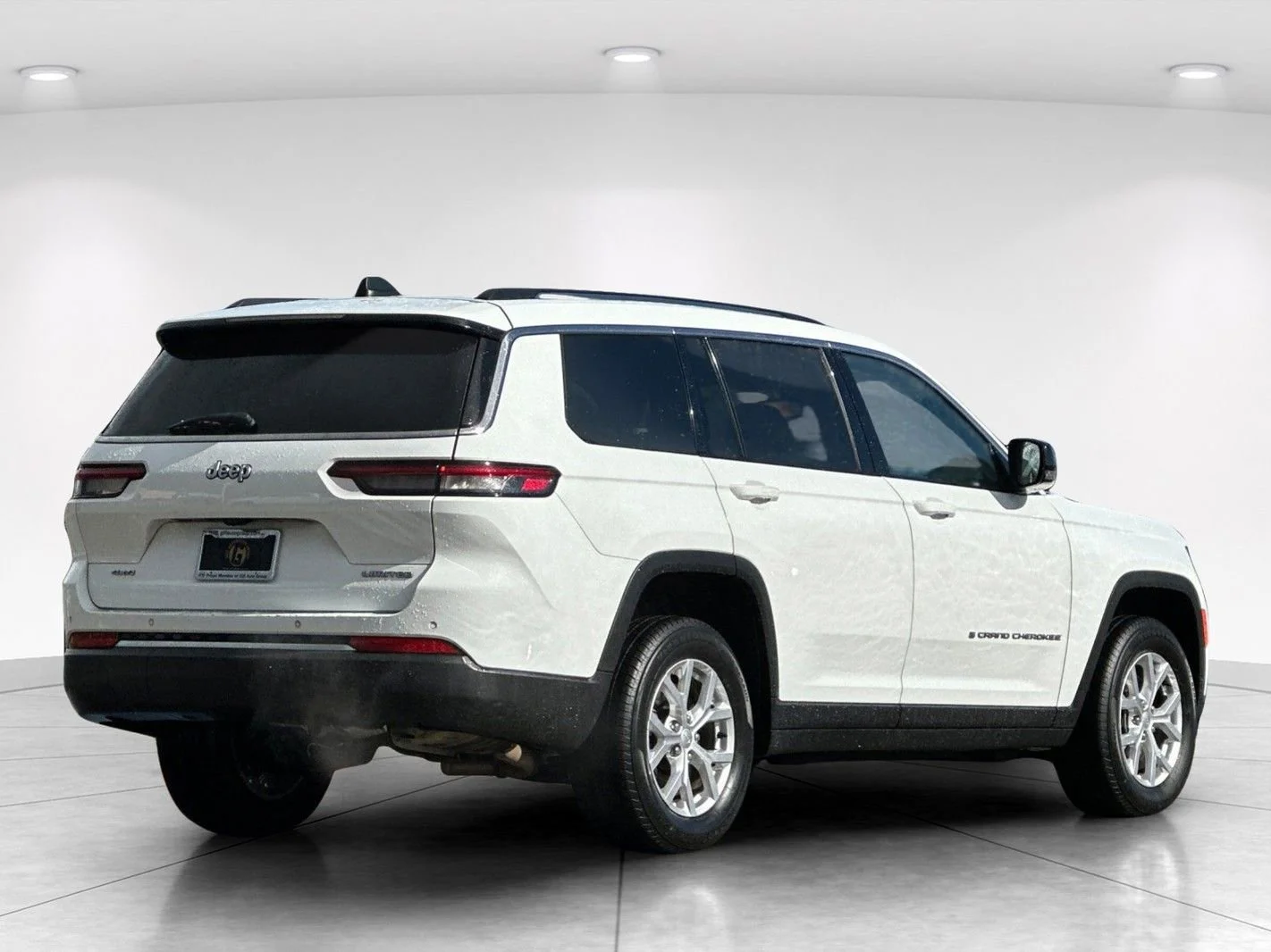 Used 2023 White Jeep Limited image 6
