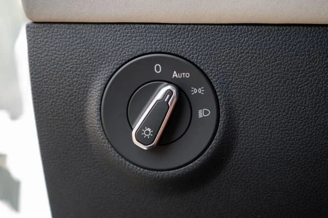 2025 Volkswagen Taos SE - Photo 18